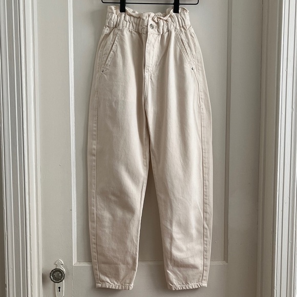 Zara Size 0 Baggy Paperbag Jeans in Ecru / Cream Elastic Waist Denim - Picture 16 of 16